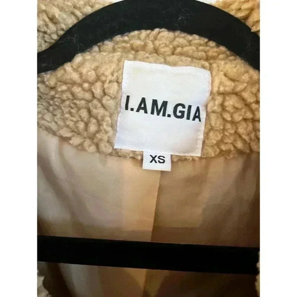 I.AM.GIA Faux Fur Teddy Jacket Full Zip Tan Womens Size XS - Picture 3 of 3